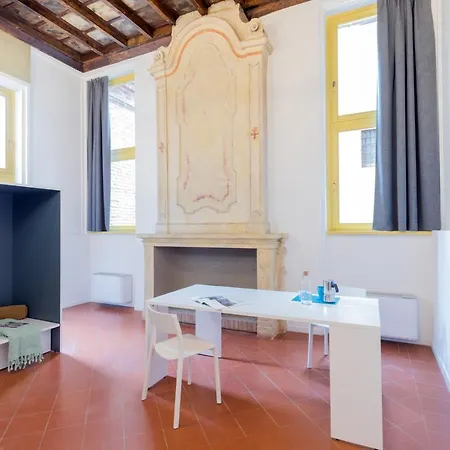 Daire Stylish Flat In