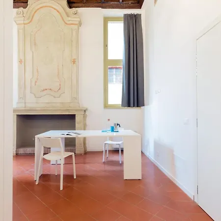 Stylish Flat In * Ferrara