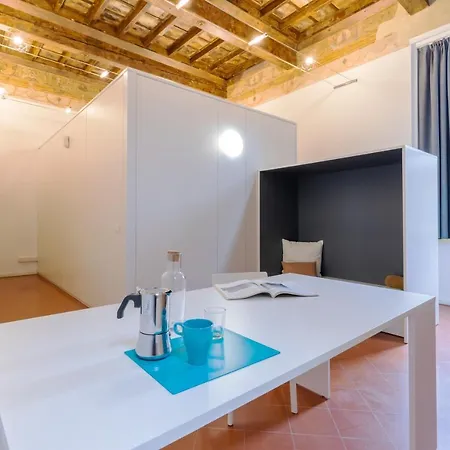 Stylish Flat In Daire Ferrara